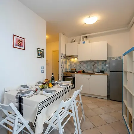 Casa Viola With Shared Pool Sea View - Happy Varazze